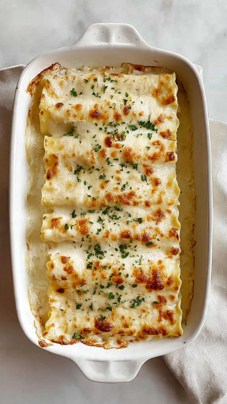 Cheesy Chicken Alfredo Lasagna Rolls
